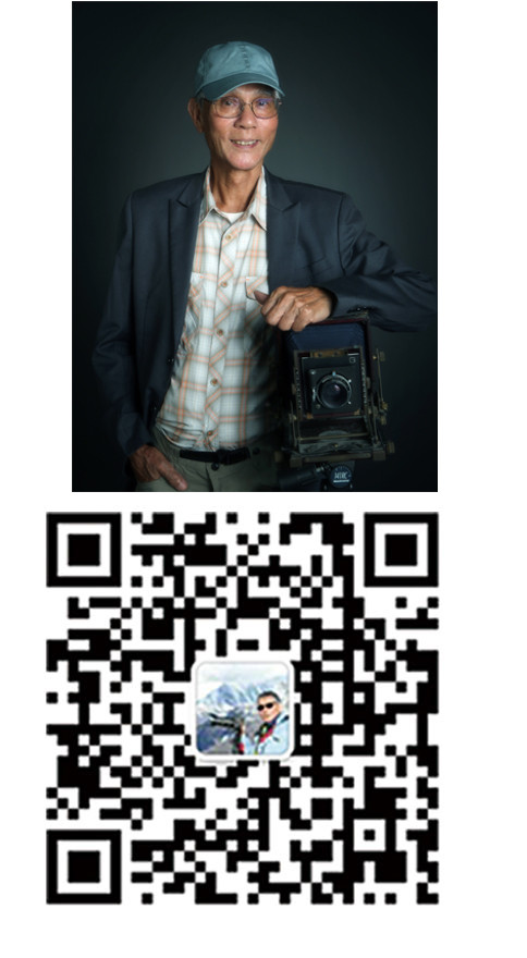 區源欽先生與相機 · Au Yuen Yam with a camera